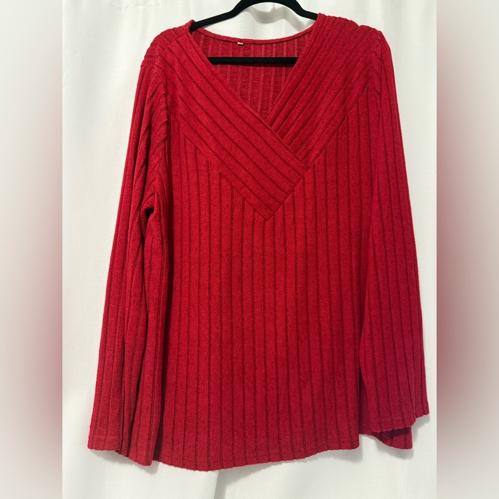 Elegant Red Women's Sweater
